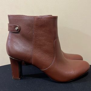 Anne Klein Cognac Leather Bootie (Aksukey)